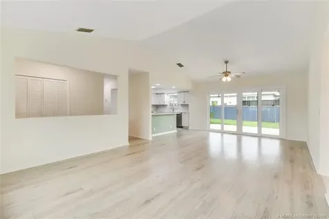 8121 SE Helen Terrace Hobe Sound FL 33455