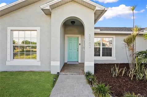 3562 SW Pumpkin Street Port St Lucie FL 34953