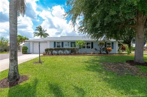 1000 NE Zebrina Senda Jensen Beach FL 34957