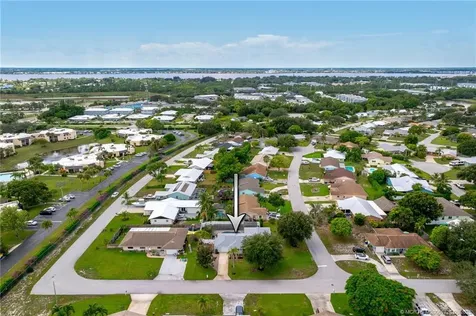1000 NE Zebrina Senda Jensen Beach FL 34957