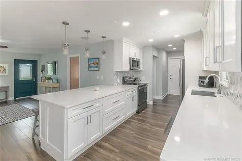 1000 NE Zebrina Senda Jensen Beach FL 34957