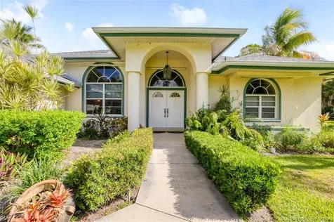 1171 SE Buttonwood Circle Stuart FL 34997