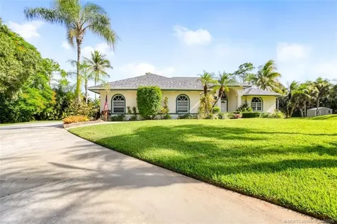 1171 SE Buttonwood Circle Stuart FL 34997