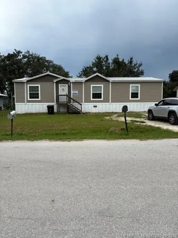 409 Oakmont Avenue Moore Haven FL 33471