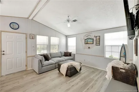 10725 S Ocean Drive Jensen Beach FL 34957