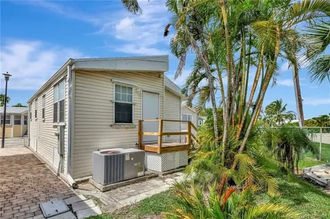 10725 S Ocean Drive Jensen Beach FL 34957