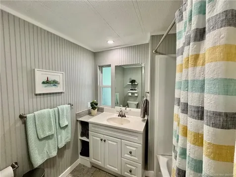 7268 SE Swan Avenue Hobe Sound FL 33455