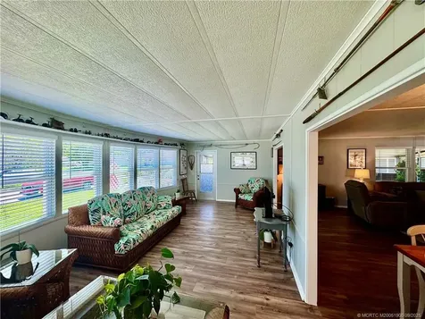 7268 SE Swan Avenue Hobe Sound FL 33455