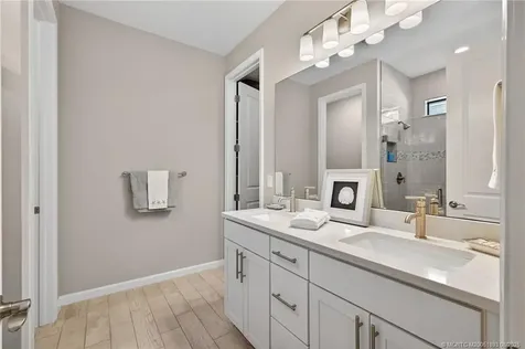 516 SE Villandry Way Port St Lucie FL 34984