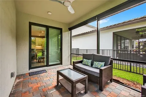 516 SE Villandry Way Port St Lucie FL 34984