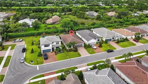 516 SE Villandry Way Port St Lucie FL 34984