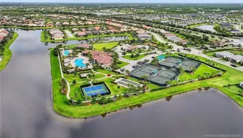 516 SE Villandry Way Port St Lucie FL 34984