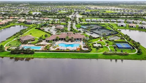 516 SE Villandry Way Port St Lucie FL 34984