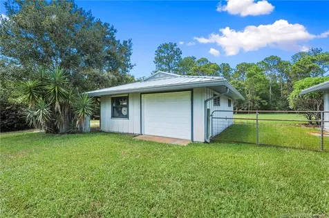 11245 SW Meadowlark Circle Stuart FL 34997