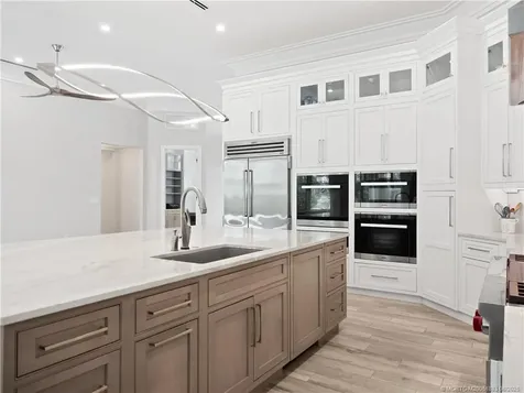 5585 SE Forest Glade Trail Hobe Sound FL 33455