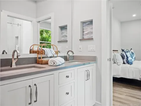 5585 SE Forest Glade Trail Hobe Sound FL 33455