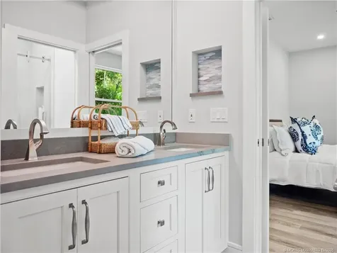 5585 SE Forest Glade Trail Hobe Sound FL 33455