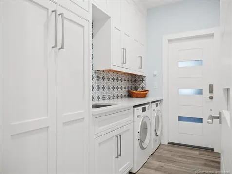 5585 SE Forest Glade Trail Hobe Sound FL 33455