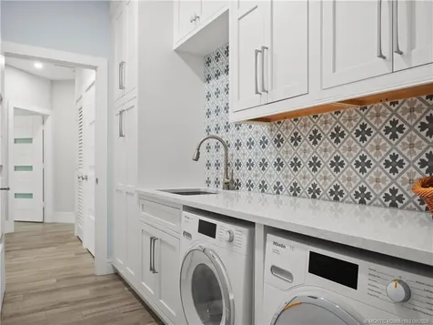 5585 SE Forest Glade Trail Hobe Sound FL 33455