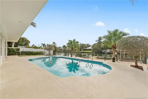 25 Park Avenue Vero Beach FL 32960