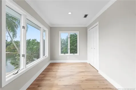 25 Park Avenue Vero Beach FL 32960