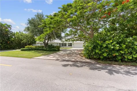 25 Park Avenue Vero Beach FL 32960