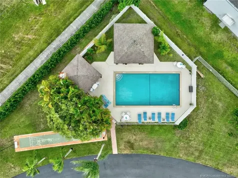 126 SE Crestwood Circle Stuart FL 34997