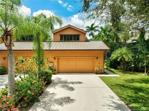 126 SE Crestwood Circle Stuart FL 34997