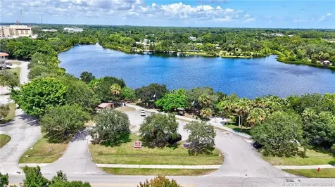 2495 SE Ruskin Drive Port St Lucie FL 34952