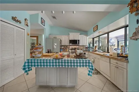 1574 SE Clearbrook Street Port St Lucie FL 34983