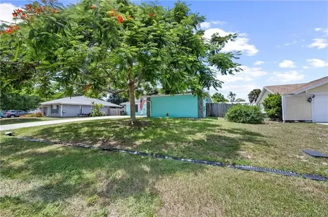 1574 SE Clearbrook Street Port St Lucie FL 34983