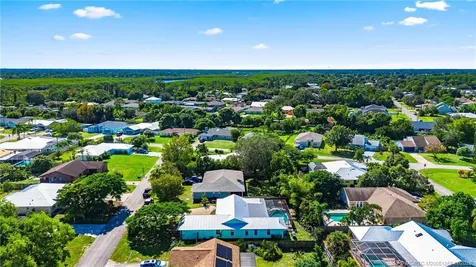 1574 SE Clearbrook Street Port St Lucie FL 34983