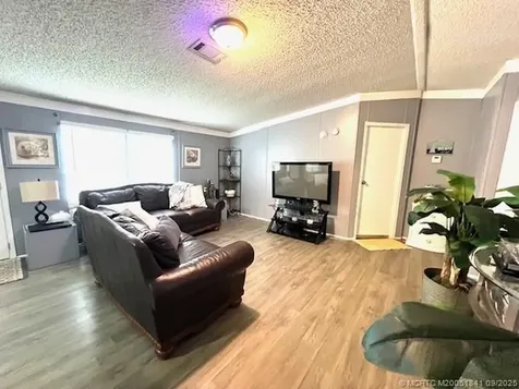 2410 NW 21st Terrace Boynton Beach FL 33436