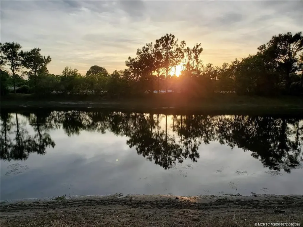 8320 Mulligan Circle Port St Lucie FL 34986