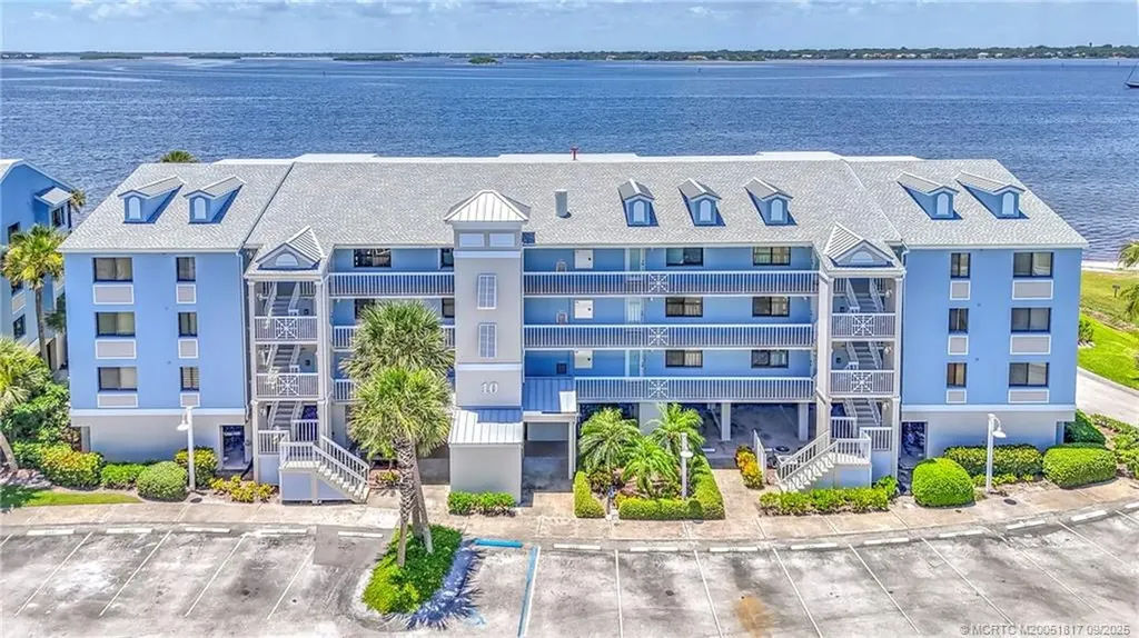 10 NE Plantation Road Stuart FL 34996