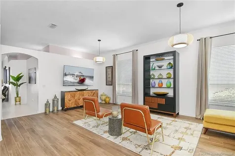 566 NW Lambrusco Drive Port St Lucie FL 34986