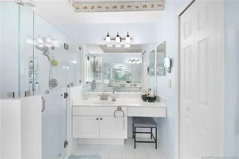 566 NW Lambrusco Drive Port St Lucie FL 34986