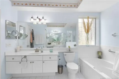 566 NW Lambrusco Drive Port St Lucie FL 34986