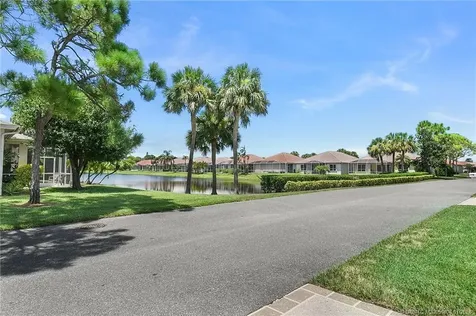 566 NW Lambrusco Drive Port St Lucie FL 34986