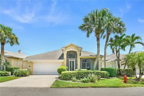 566 NW Lambrusco Drive Port St Lucie FL 34986