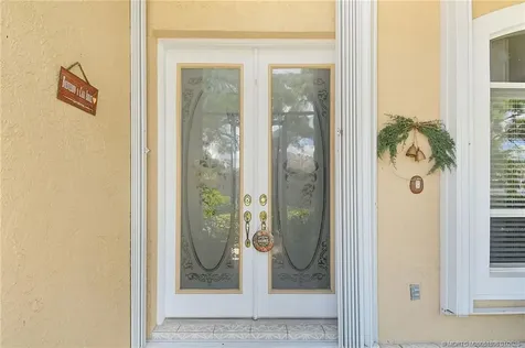 566 NW Lambrusco Drive Port St Lucie FL 34986