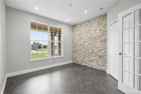 1781 SW Whipple Avenue Port St Lucie FL 34953