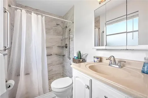 1017 SE 16th Court Stuart FL 34996