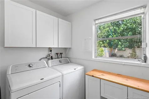 1017 SE 16th Court Stuart FL 34996