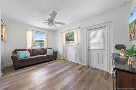 1017 SE 16th Court Stuart FL 34996