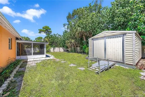 1017 SE 16th Court Stuart FL 34996