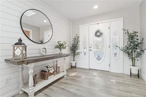 2980 NE Pinecrest Lakes Boulevard Jensen Beach FL 34957