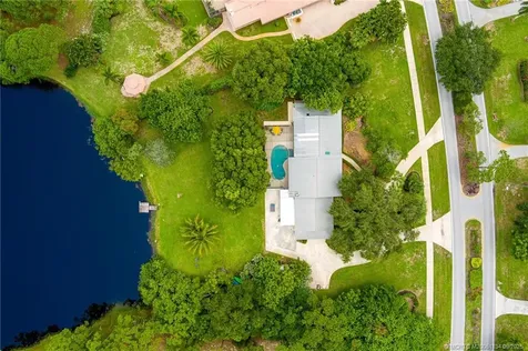 2980 NE Pinecrest Lakes Boulevard Jensen Beach FL 34957
