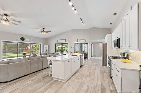 2980 NE Pinecrest Lakes Boulevard Jensen Beach FL 34957