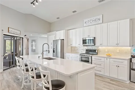 2980 NE Pinecrest Lakes Boulevard Jensen Beach FL 34957
